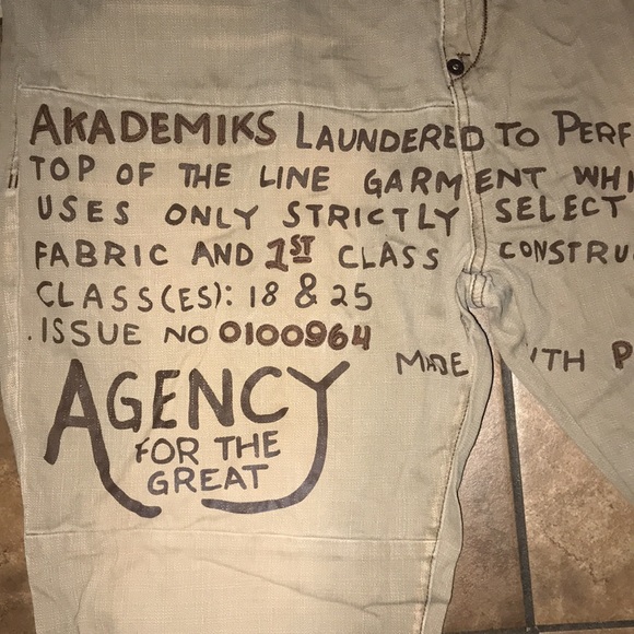 Men’s Akademiks Scripted Jeans - Picture 2 of 11